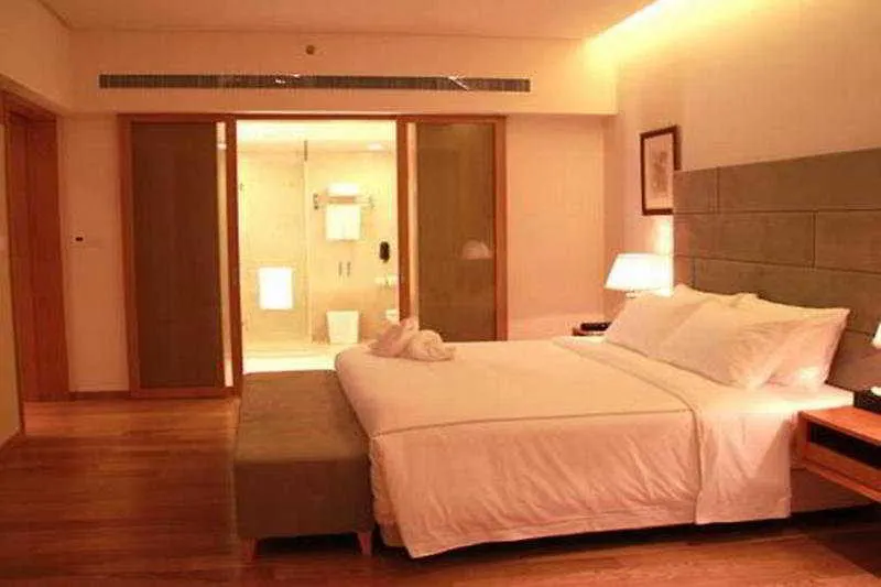 ***** Hotel Mingshen Golf & Bay Resort San-ja Čína