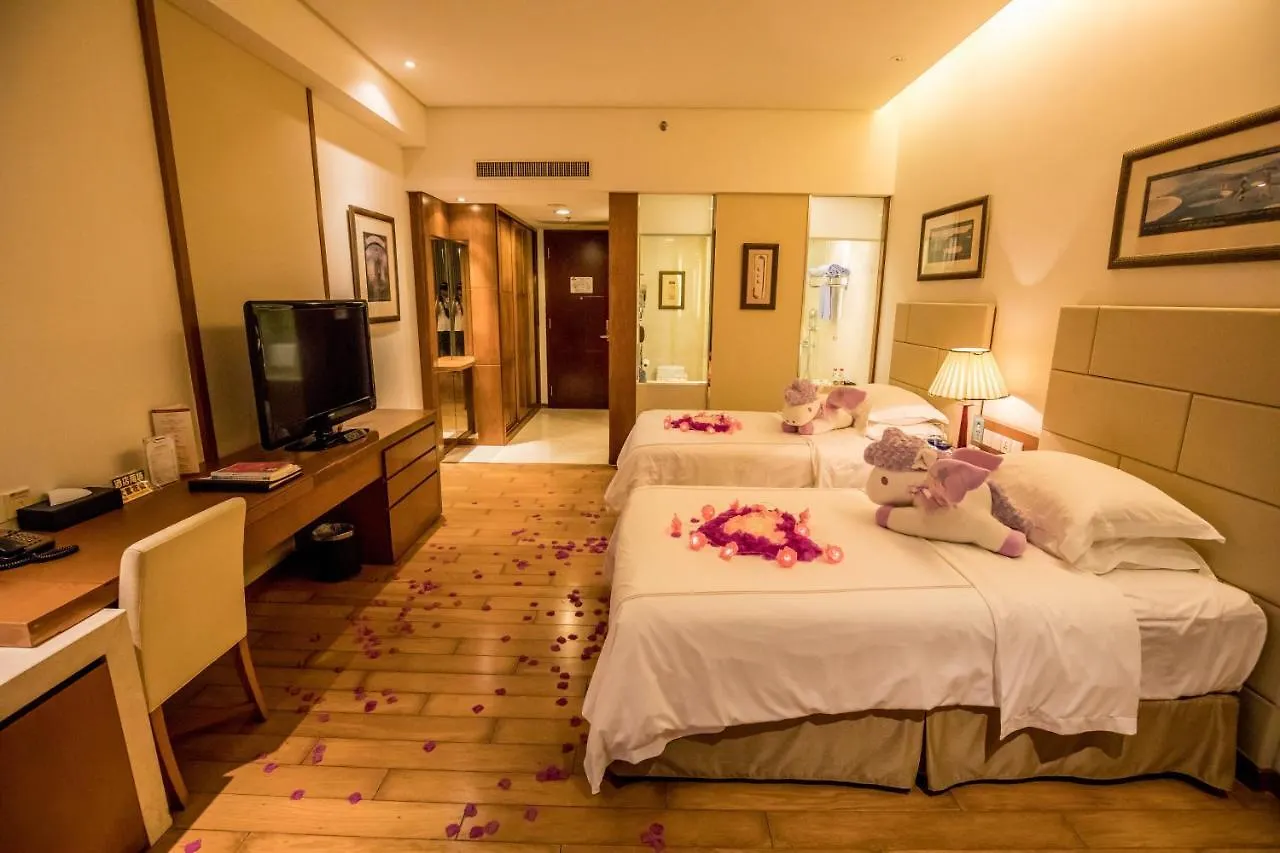 ***** Hotel Mingshen Golf & Bay Resort San-ja Čína