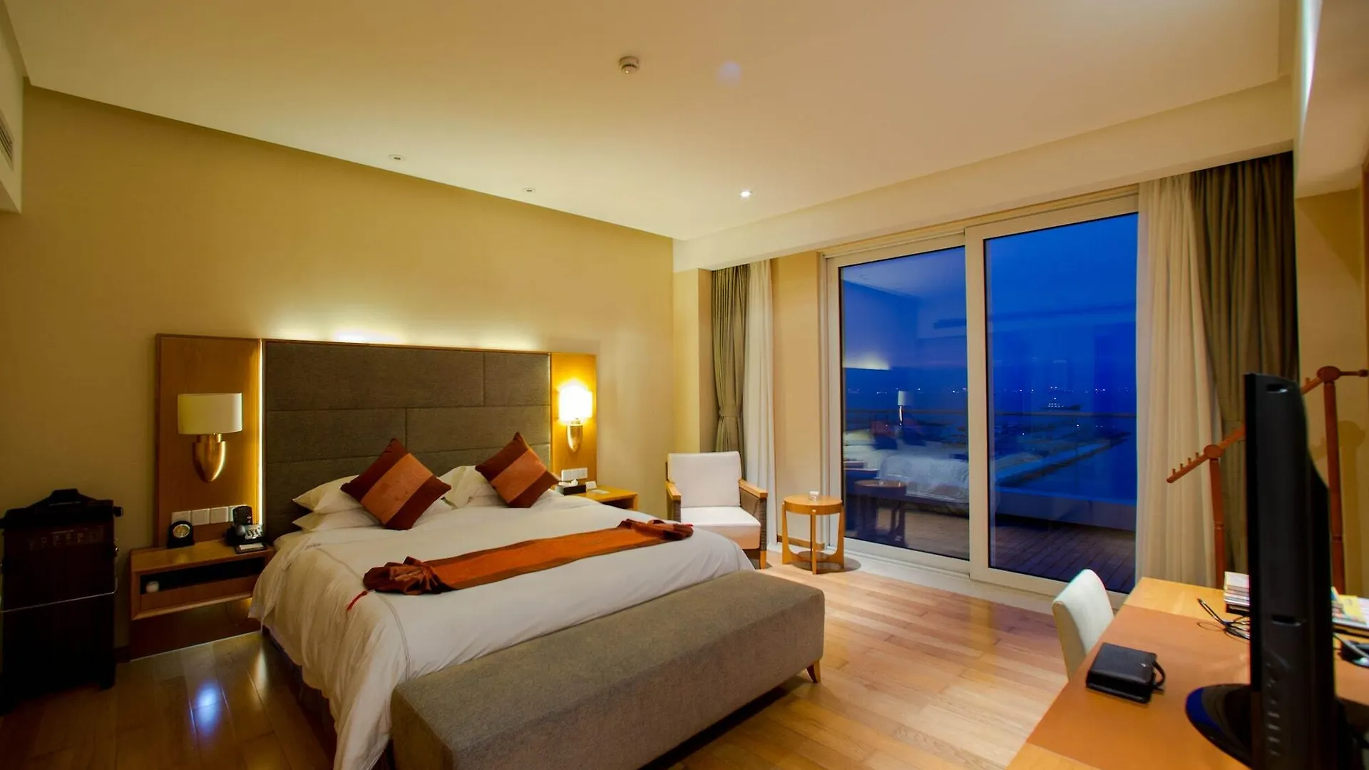 Hotel Mingshen Golf & Bay Resort San-ja