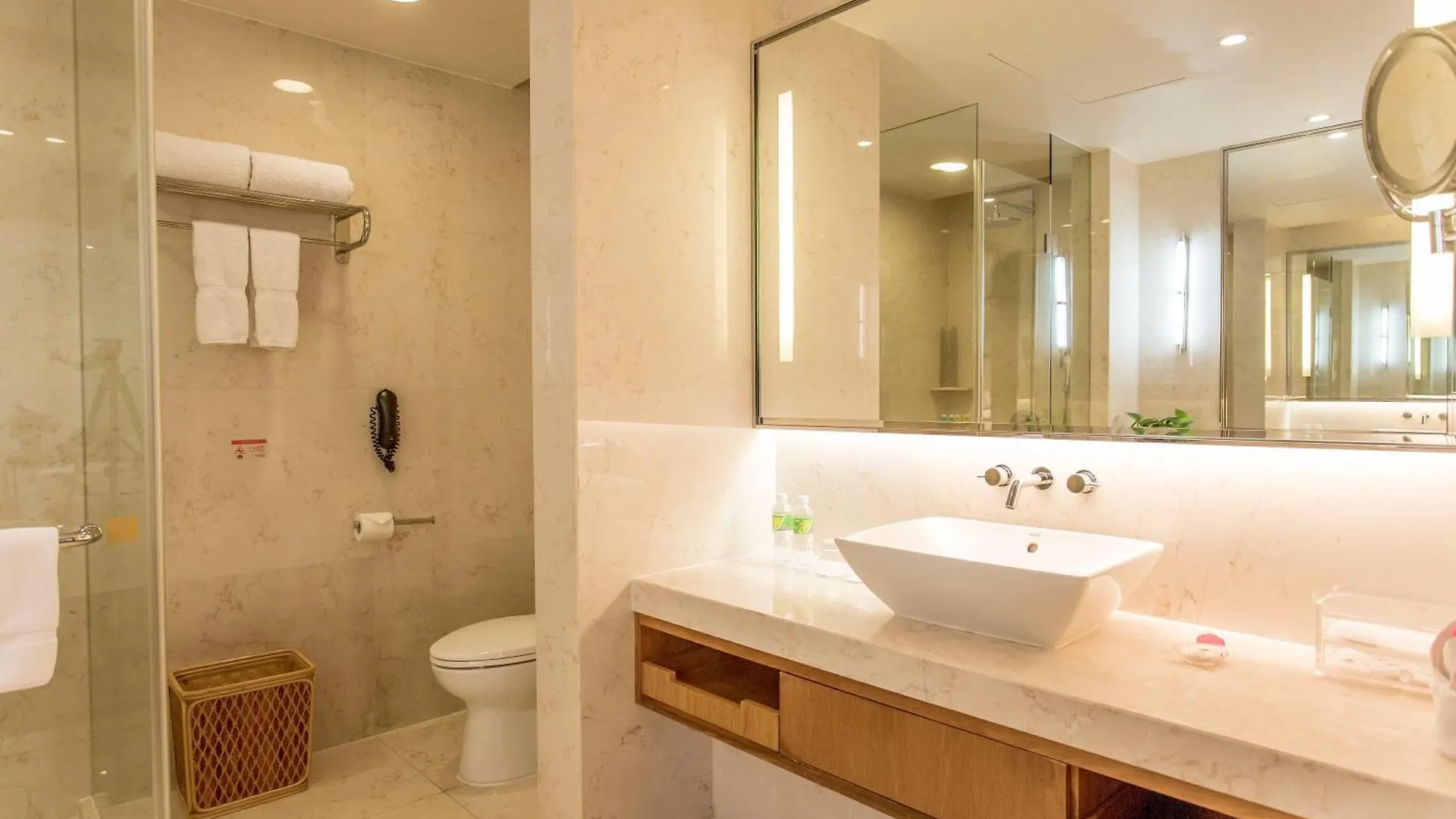 Mingshen Golf & Bay Resort Sanya Hotel