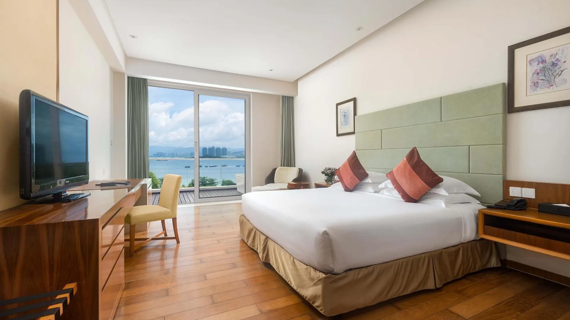 Mingshen Golf & Bay Resort Sanya 5*,  China