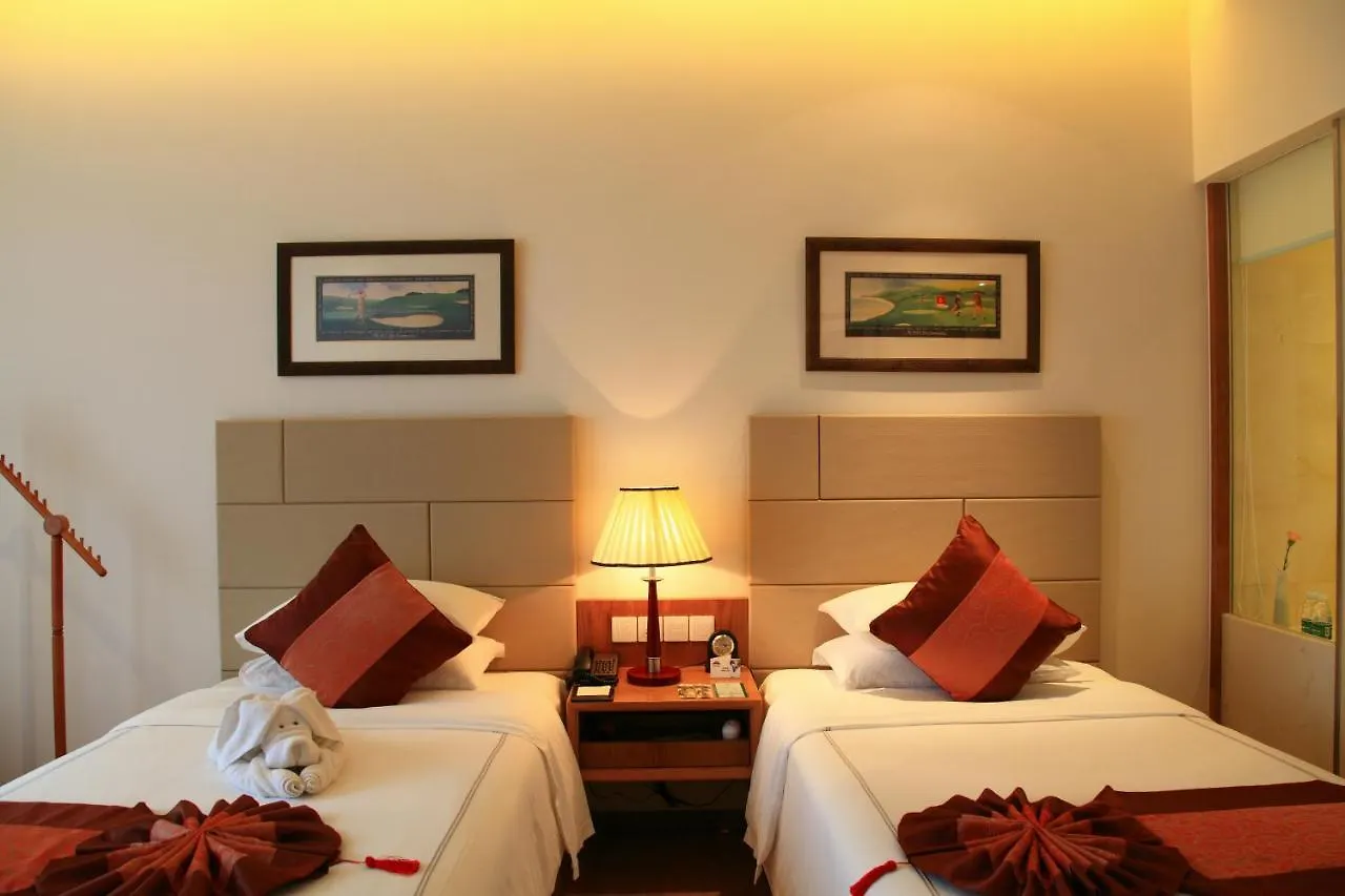 Mingshen Golf & Bay Resort Sanya 5*,